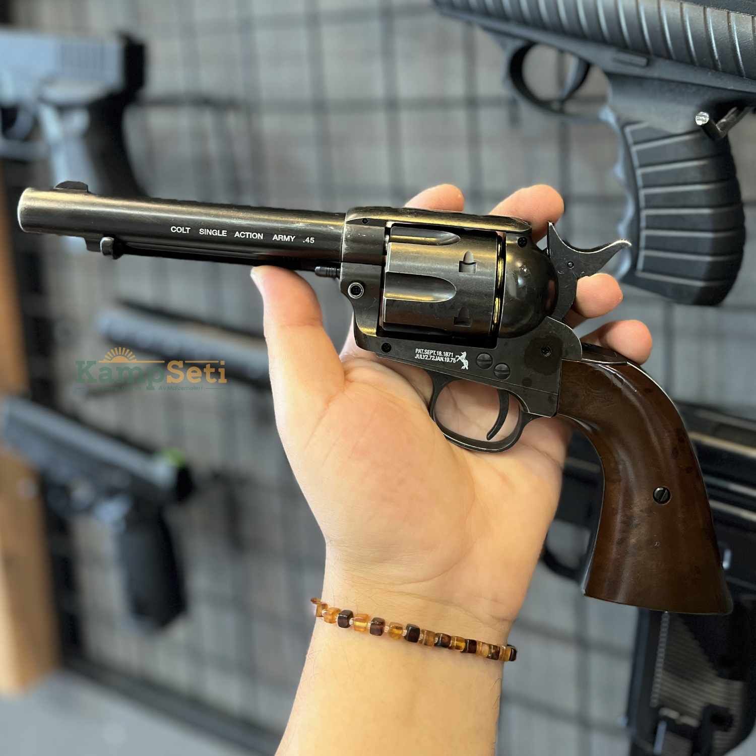 Umarex COLT SAA 45 full metal 5,5'' Cal.4,5 mm. Antik Havalı