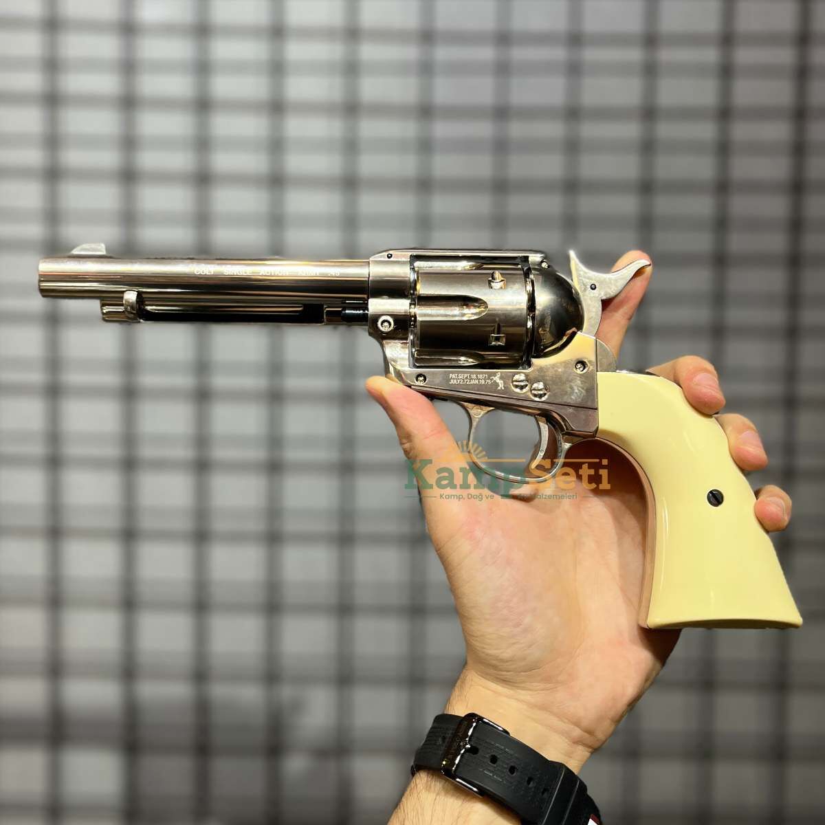 UMAREX COLT SAA 45 4,5 mm Parlak Havalı Tabanca Pellet