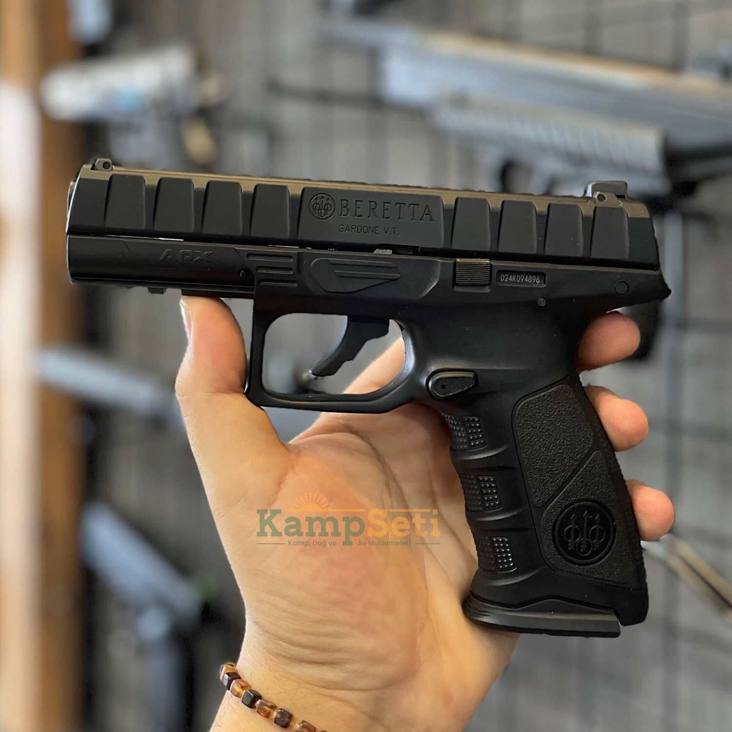 Umarex Beretta APX Black Blowback Havalı Tabanca 4.5 mm Siyah